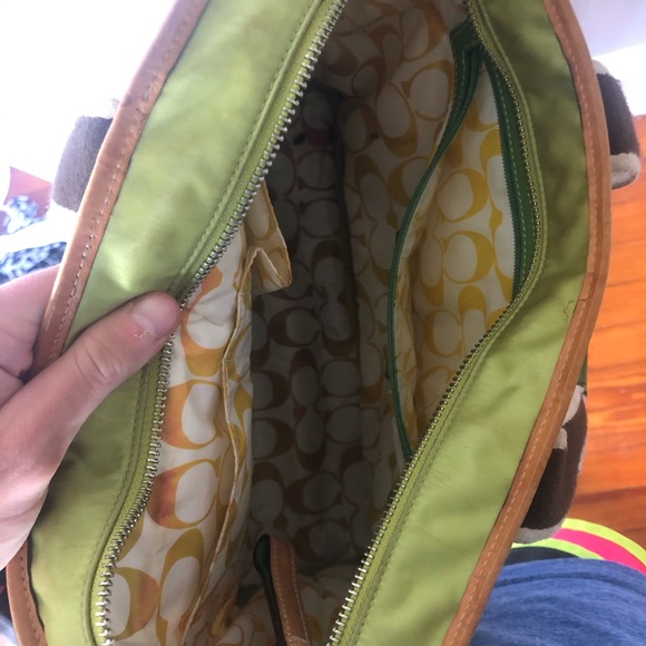 Lime Green Coach bag 👜 - Picture 2 of 6